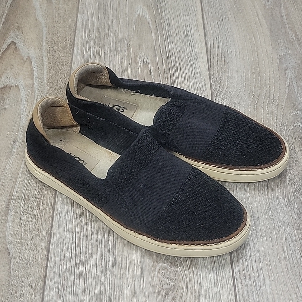 UGG Sammy Black Knit Slip-On Sneakers Size 7